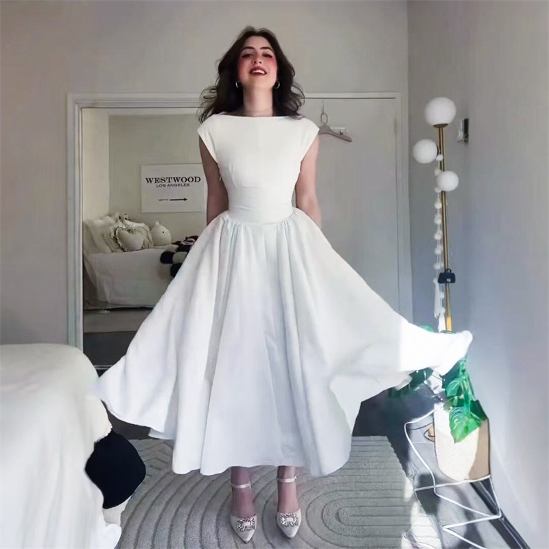 Women'S Red Formal Wear - エレガントなプリンセス女性ウエディングドレスセクシーな O ショルダーバックレスノースリーブロング A ラインパーティードレスフォーマルレッドカーペットローブスカート