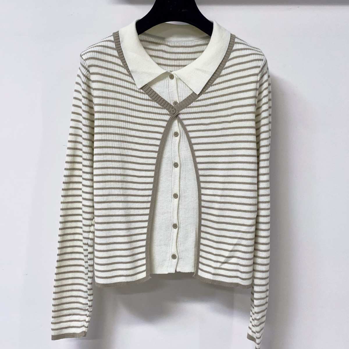 高品質の女性ポロ襟ストライプニット長袖トップフェイクツーピー - Silk Blouse のレビューと価格