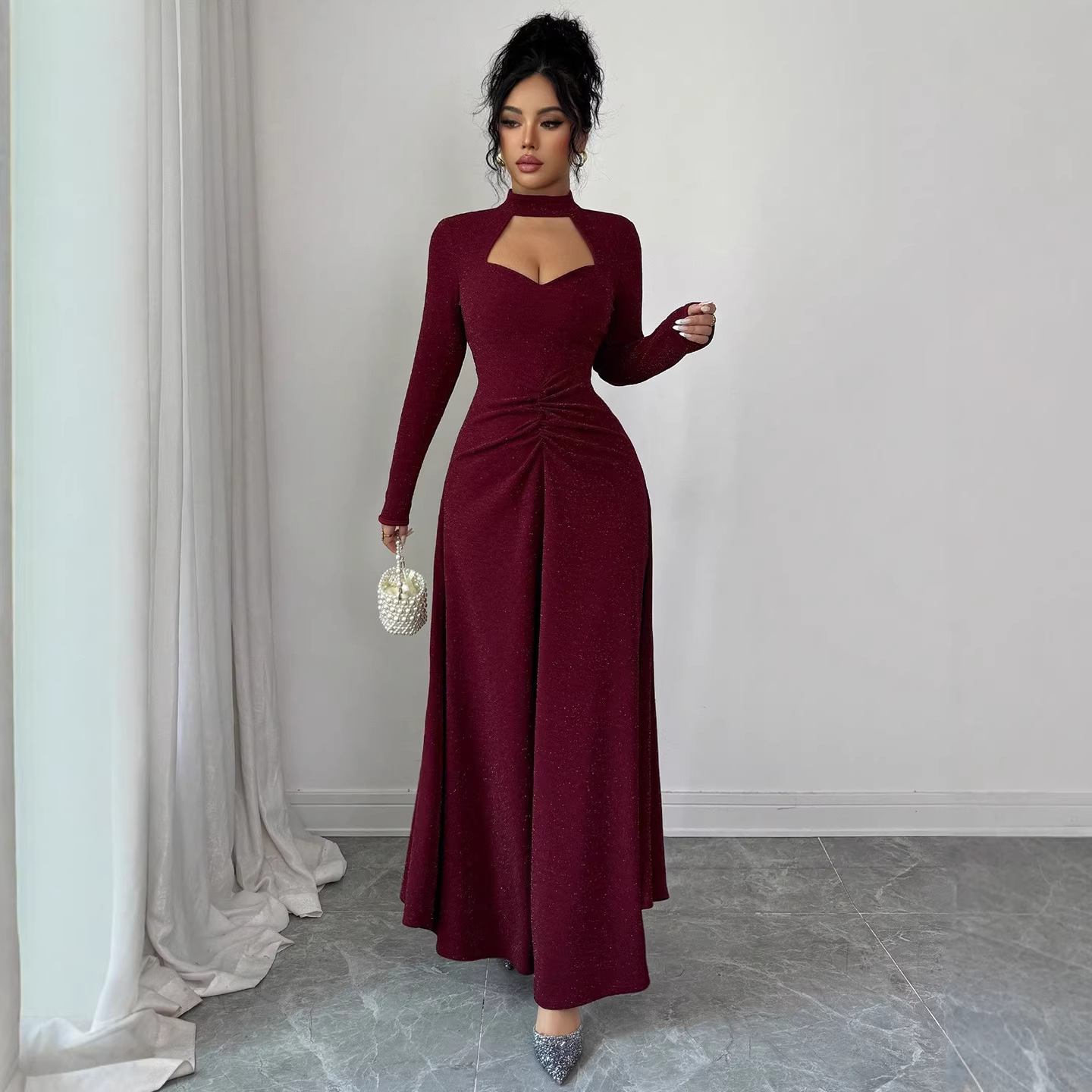 20256 春のセクシーなフィットミディドレス プリーツ入り - Midi Dress のレビューと価格