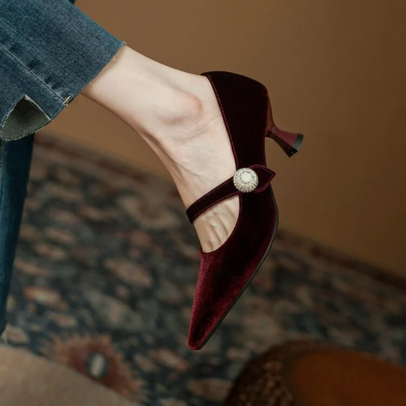 ワインレッド ポインテッドトゥ メリージェーンシューズ レデ - Womens Heels のレビューと価格