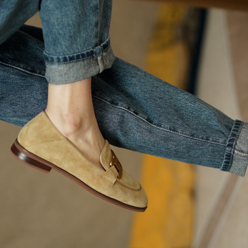女性用スエードレザーモカシン,ラウンドトゥのローヒールシュー - Womens Heels のレビューと価格