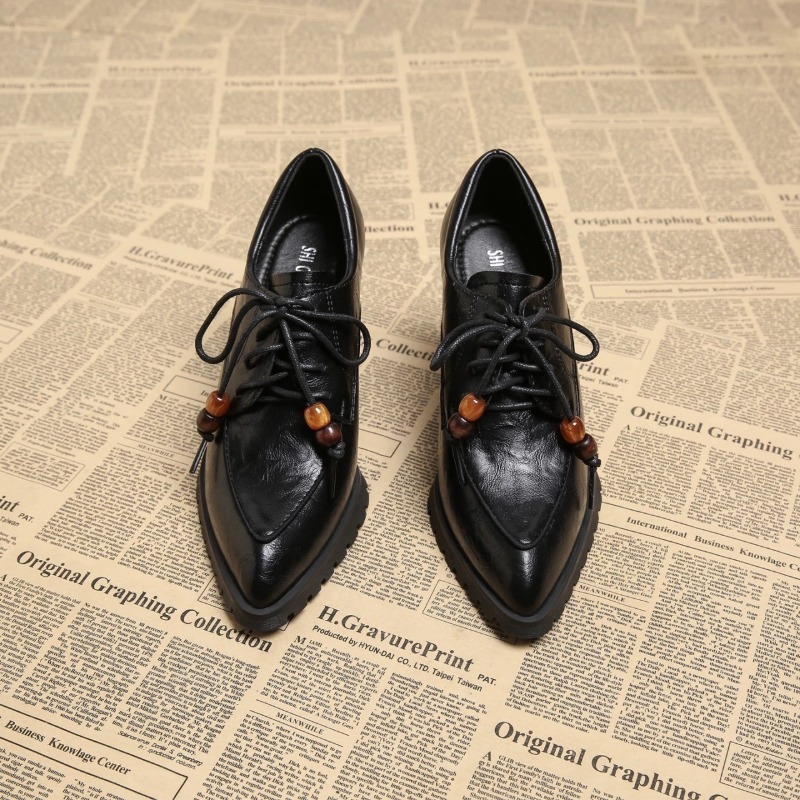 レトロなストラップ付きディープマウスシングルシューズ、レディ - Pump Heel Block のレビューと価格