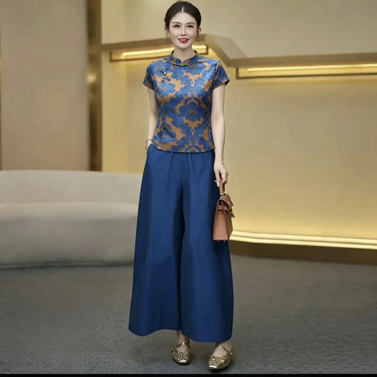 シルク素材の夏用スーツ、母の日ギフトに最適なレトロなチャイナ - Silk Blouse のレビューと価格