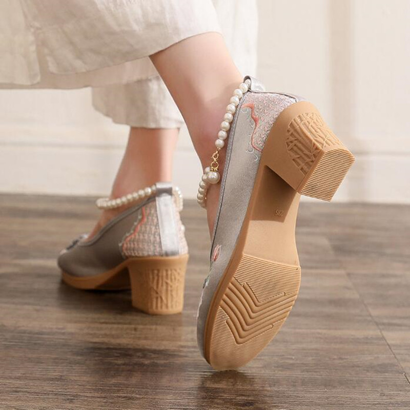 女性のための足首までの長さのアンクルストラップ,ビーズ,刺繍 - Pump Heel Block のレビューと価格