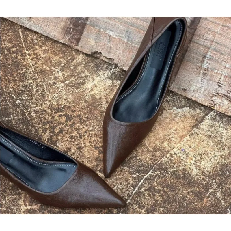 2024 女性のセクシーなハイヒールバーガンディヌードパンプ - Womens Heels のレビューと価格
